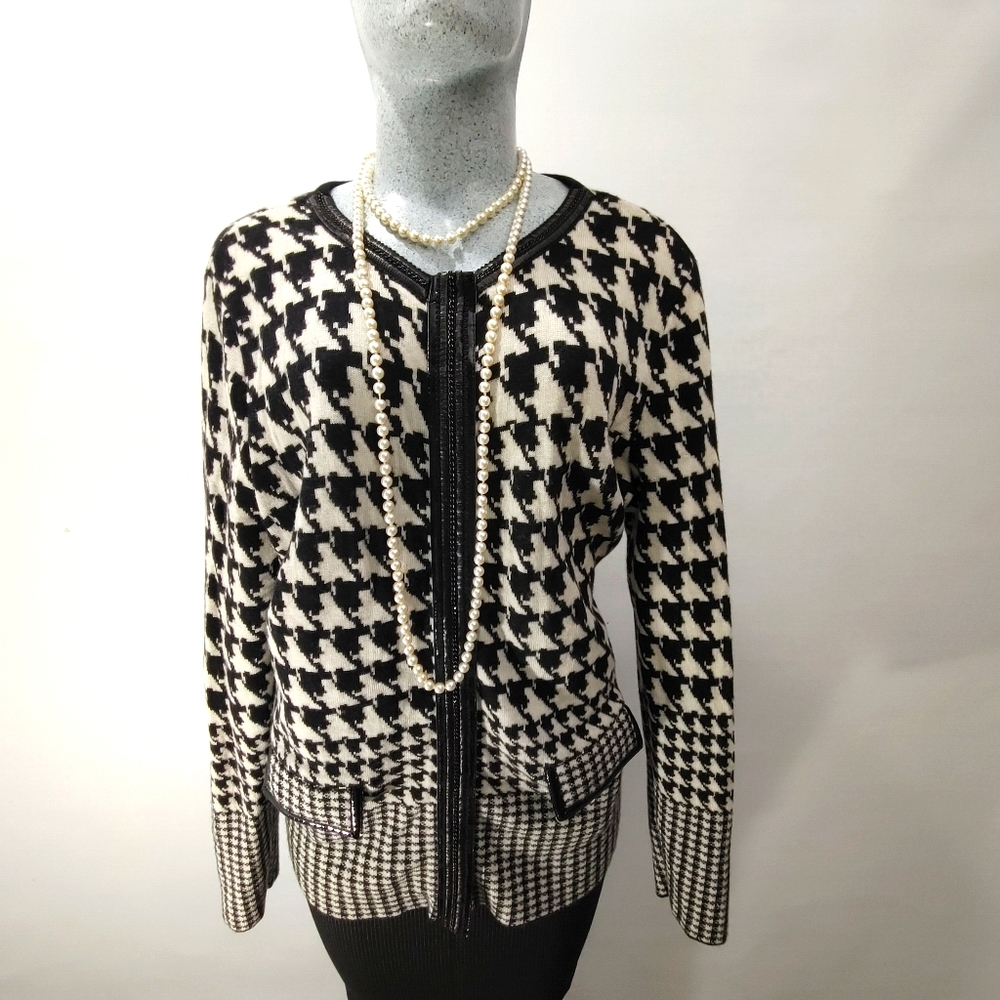 Basler knit Cardigan Black/White Size 44 or 16/18